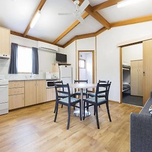 Rosella Cabin 2 Bedroom