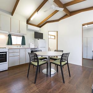 Grevillea Cabin 2 Bedroom